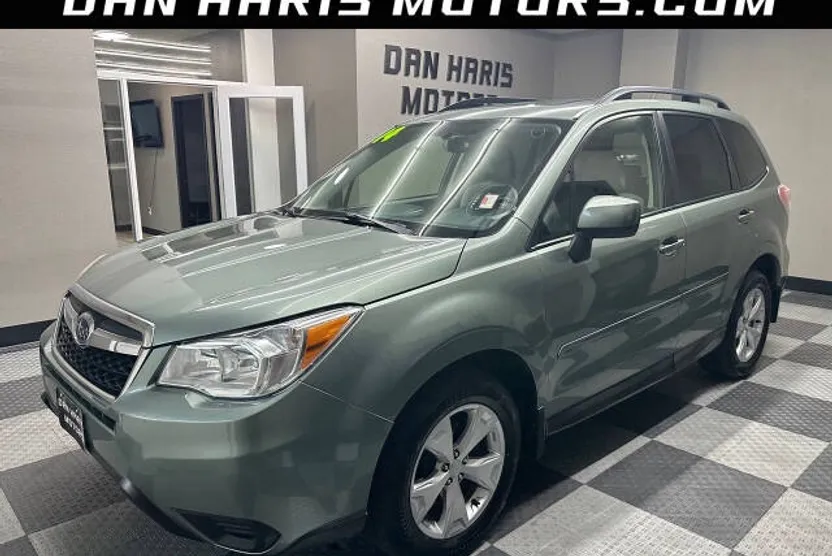 2014 Subaru Forester 2.5i Premium photo 1