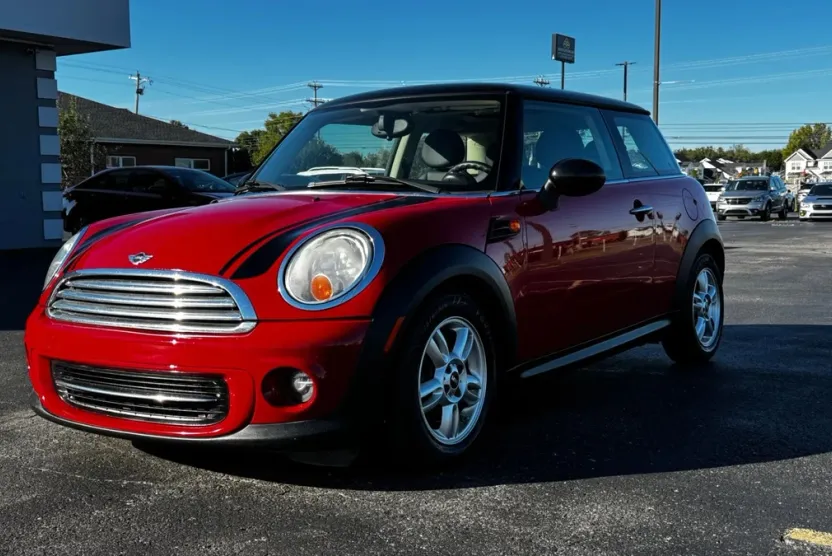 2013 Mini Cooper Hardtop photo 1