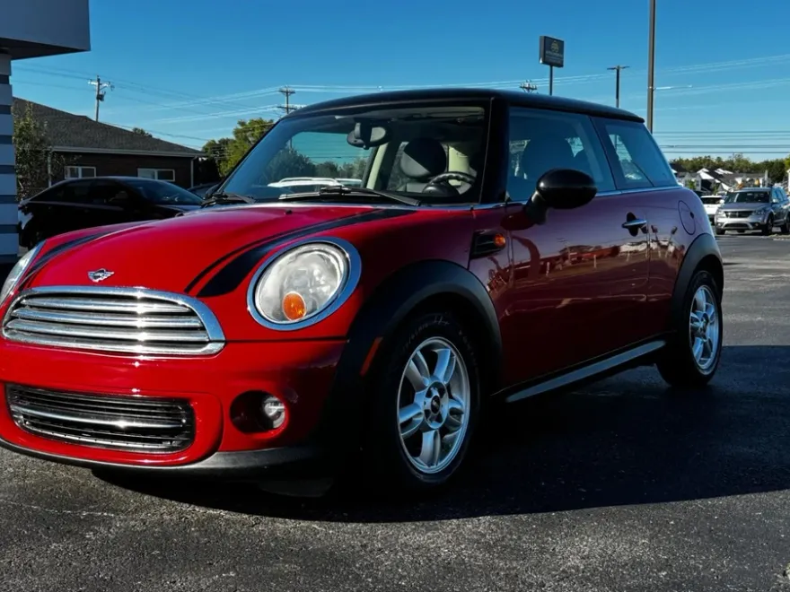 2013 Mini Cooper Hardtop photo 1