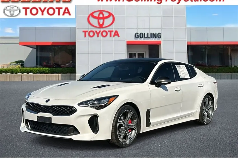 2021 Kia Stinger GT2 photo 1