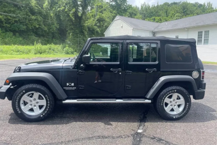 2007 Jeep Wrangler Unlimited X Sport photo 1