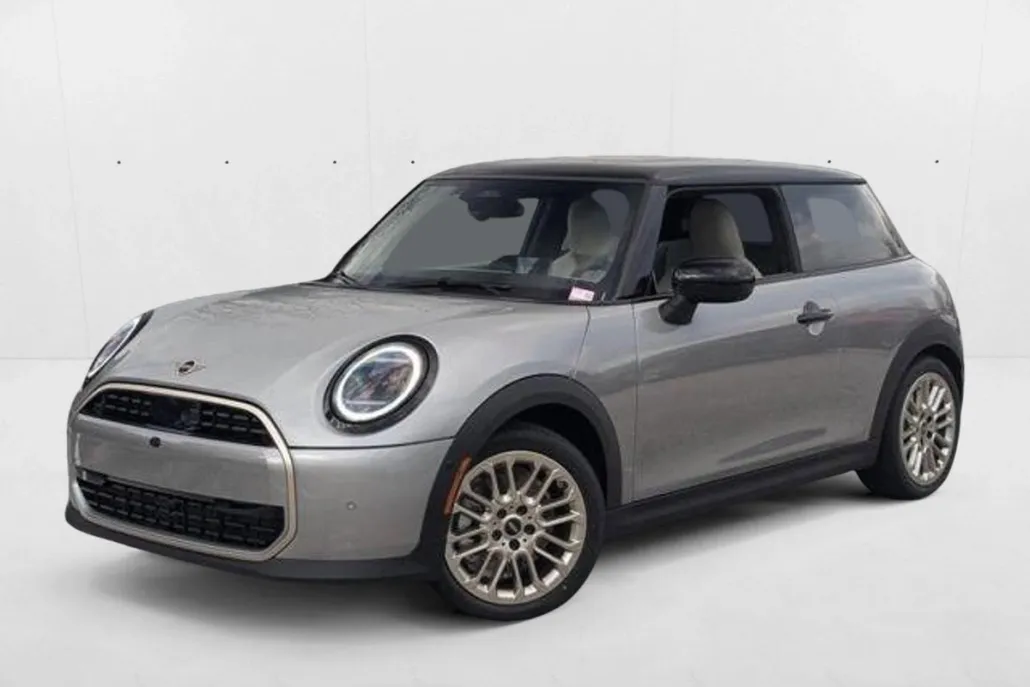 2025 Mini Cooper 2 Door Hardtop Iconic photo 1