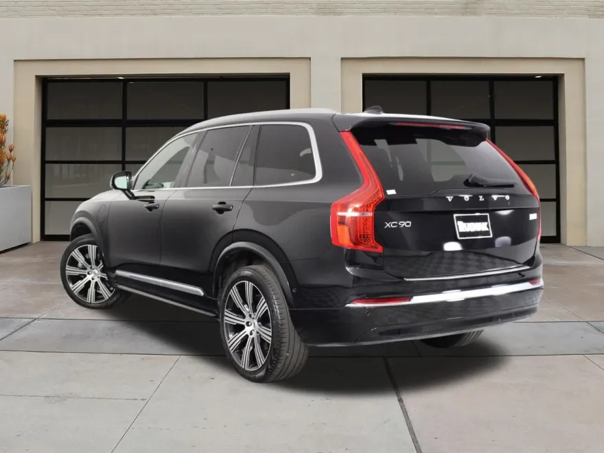 2023 Volvo XC90 Recharge T8 Plus photo 1