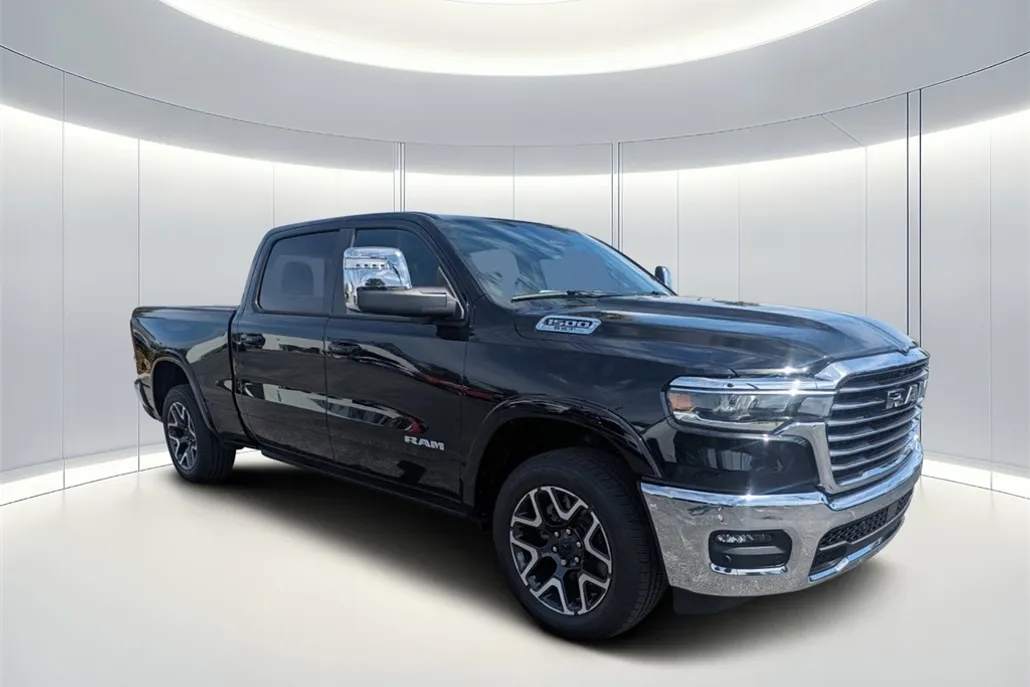 2025 Ram 1500 Laramie photo 1