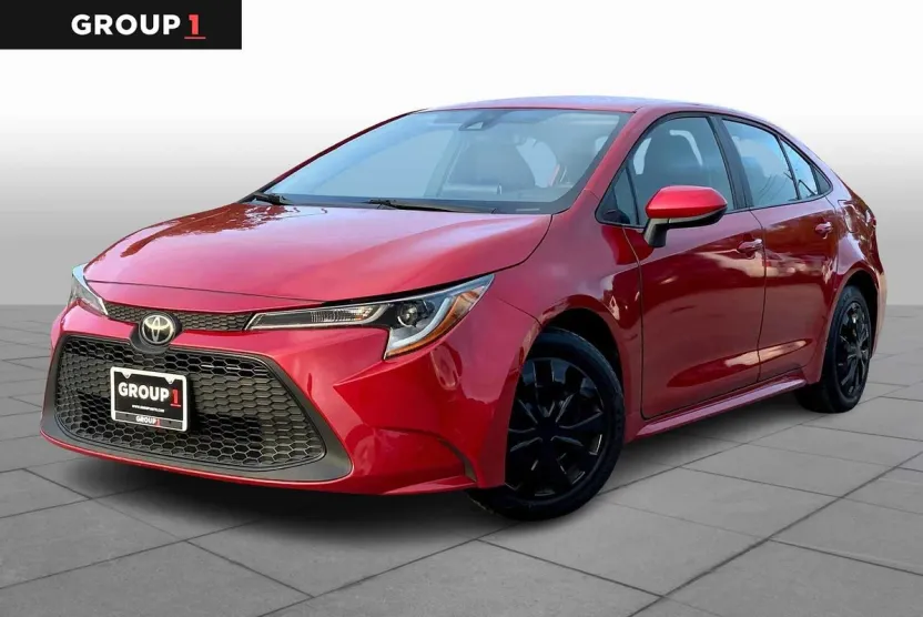 2020 Toyota Corolla LE photo 1