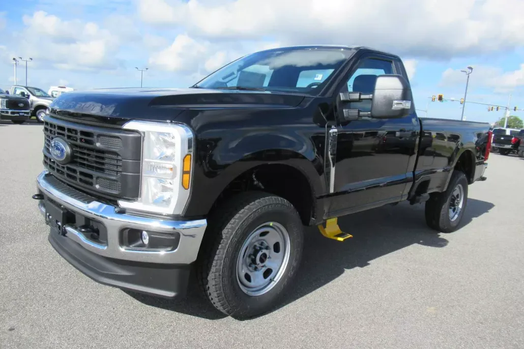 2026 Ford F-350 XL photo 1