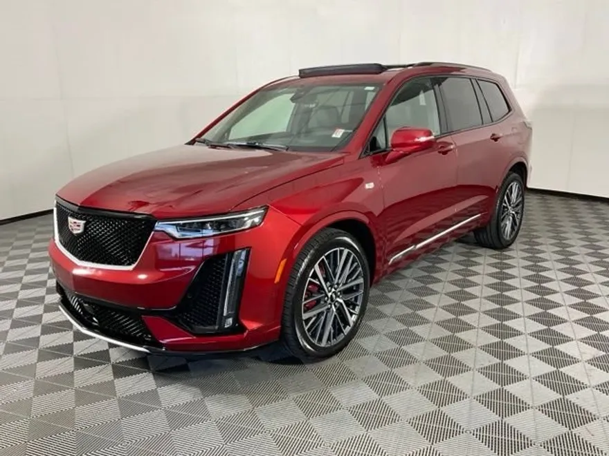 2025 Cadillac XT6 Sport photo 1