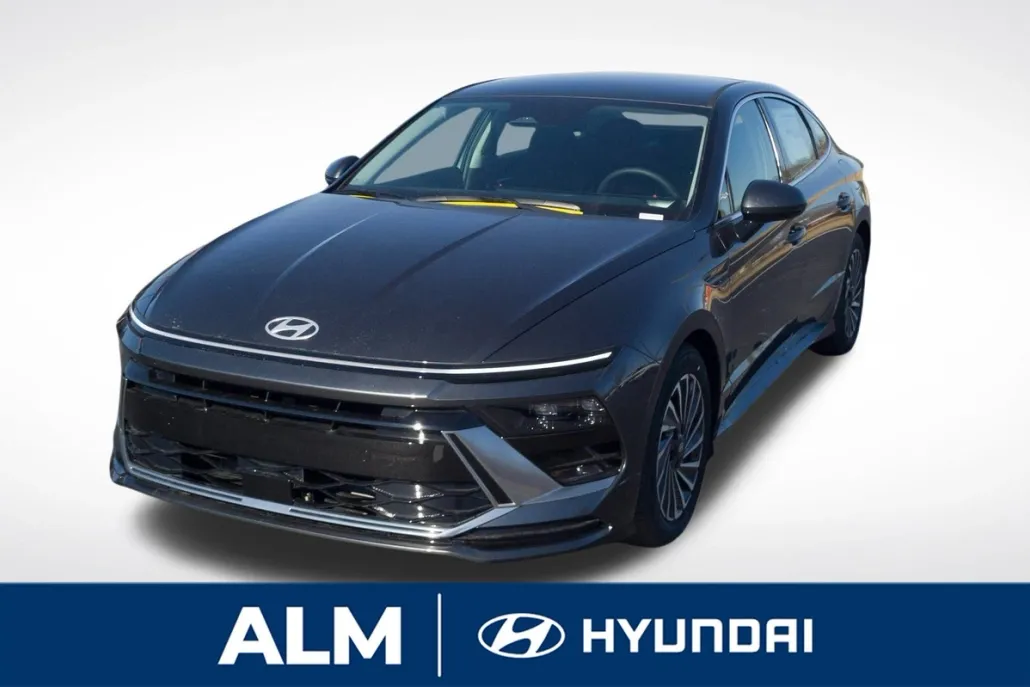 2025 Hyundai Sonata Hybrid SEL photo 1