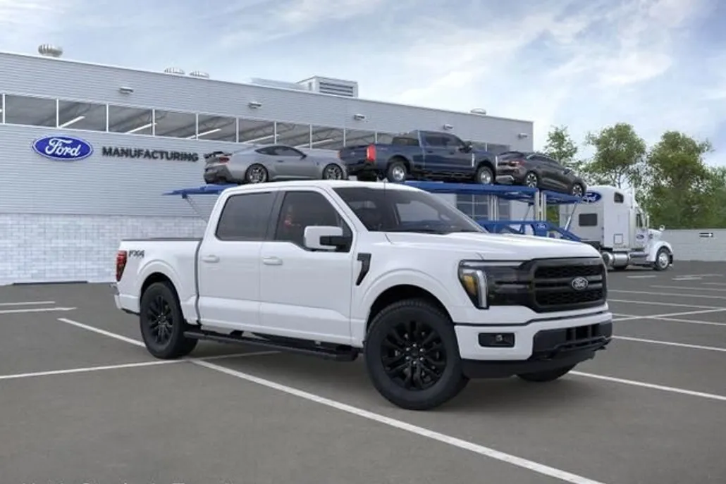 2025 Ford F-150 Lariat photo 1