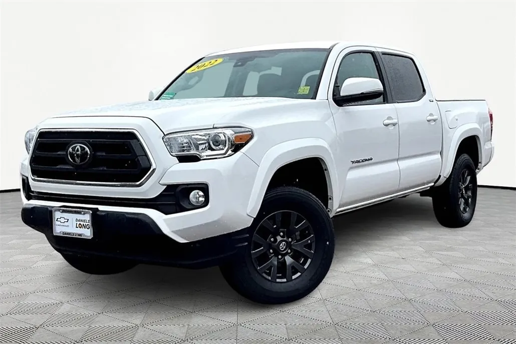 2022 Toyota Tacoma SR5 V6 photo 1