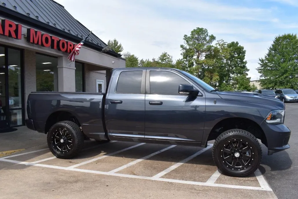 2015 Ram 1500 Sport photo 1