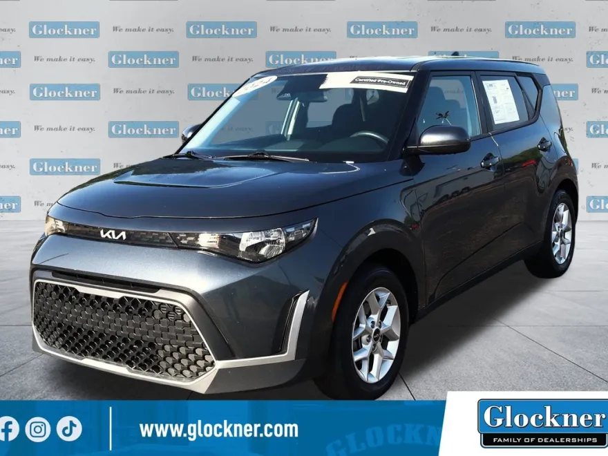 2024 Kia Soul LX photo 1