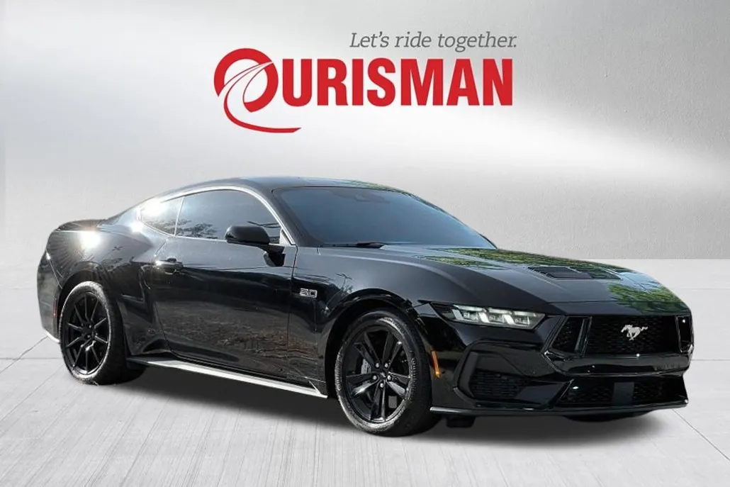 2024 Ford Mustang GT photo 1