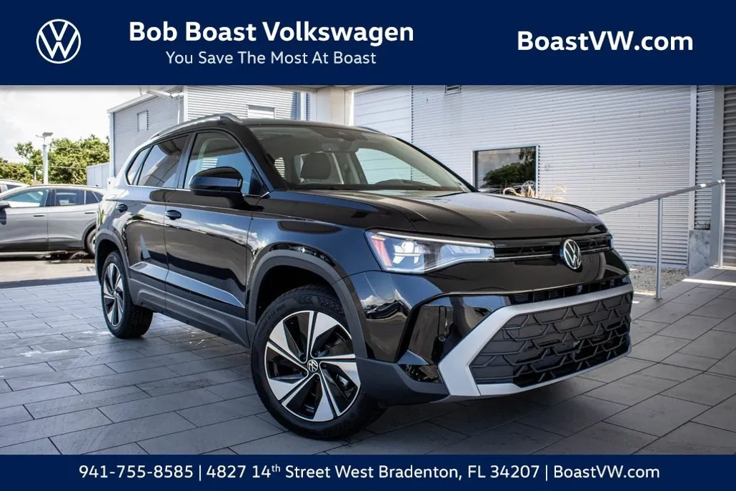 2025 Volkswagen Taos SE photo 1