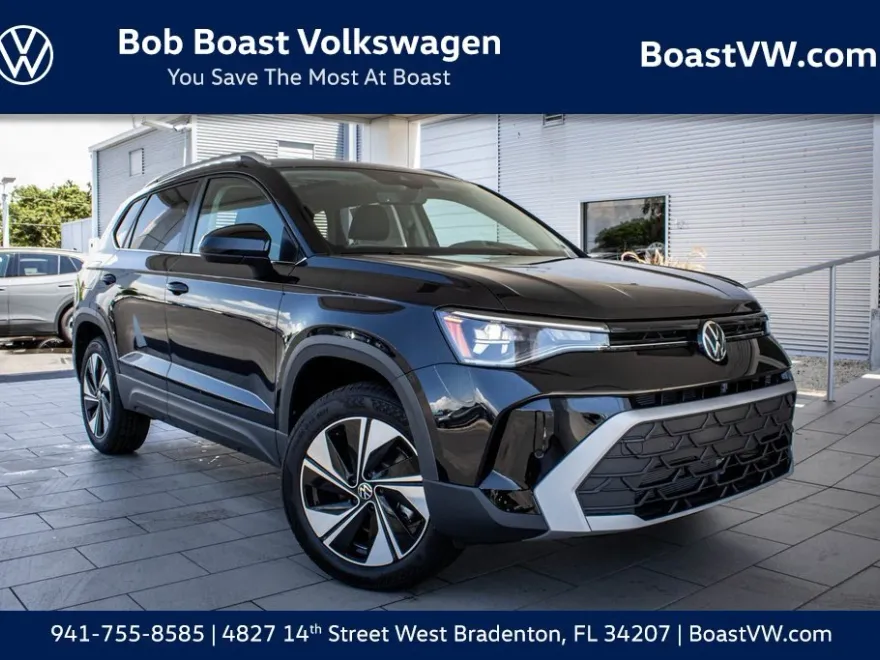 2025 Volkswagen Taos SE photo 1