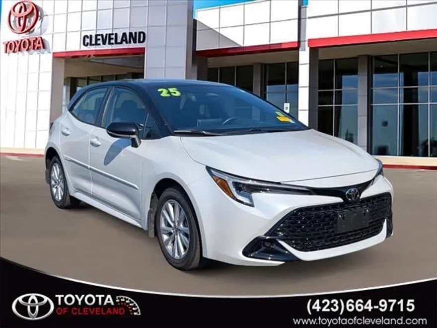 2025 Toyota Corolla SE photo 1
