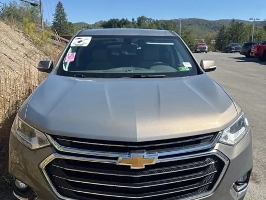2018 Chevrolet Traverse Cloth photo 1