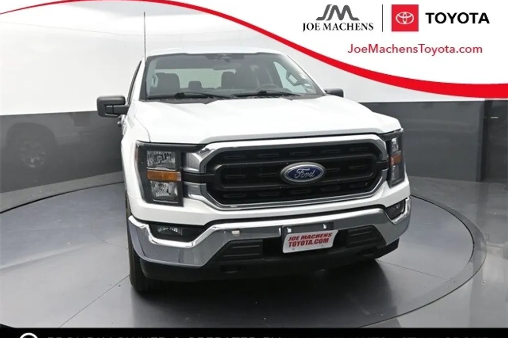 2023 Ford F-150 XLT photo 1