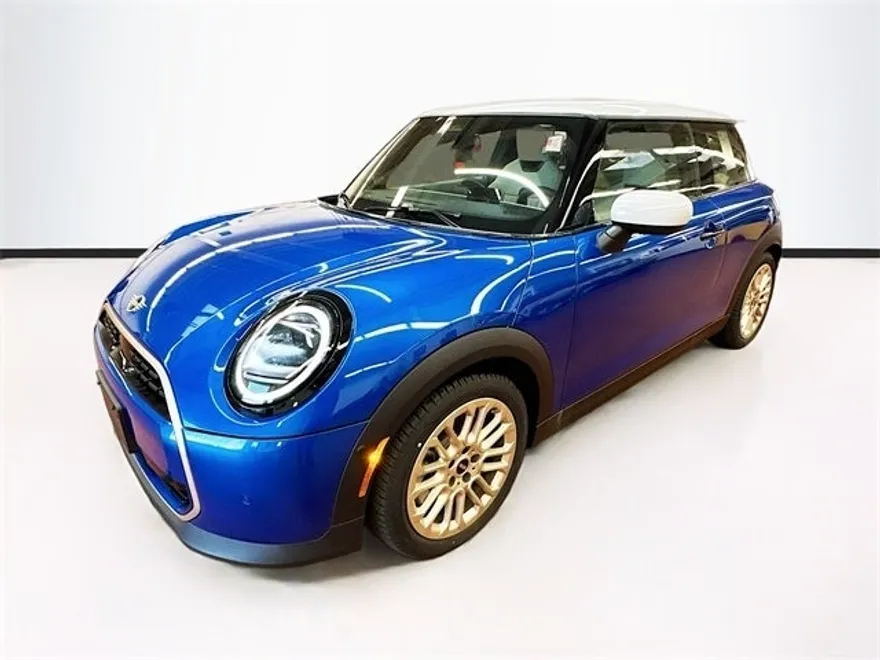 2025 Mini Cooper 2 Door Hardtop Signature photo 1