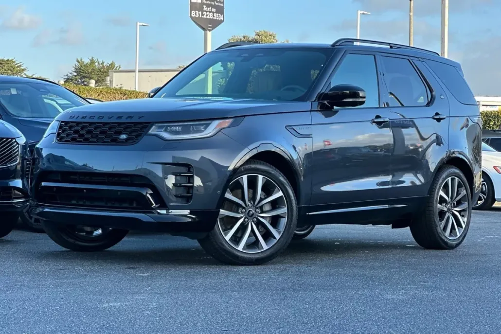 2025 Land Rover Discovery SE photo 1