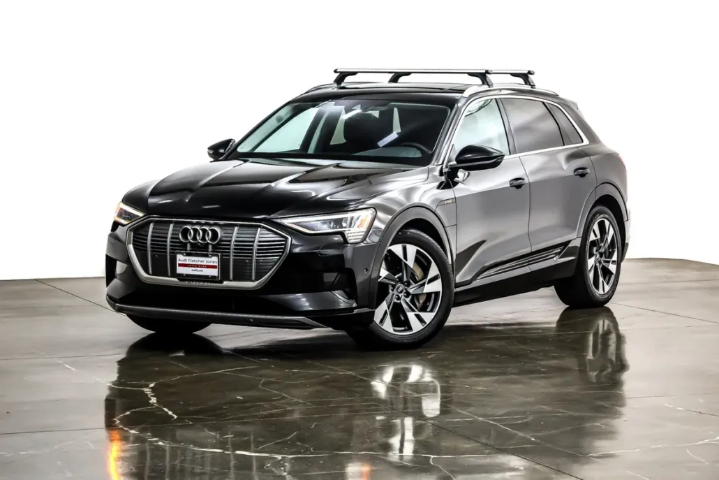 2023 Audi e-tron Premium Plus photo 1