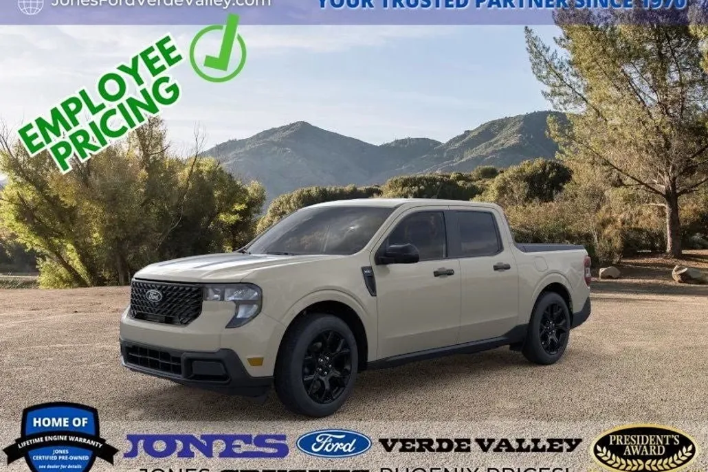2025 Ford Maverick XLT photo 1