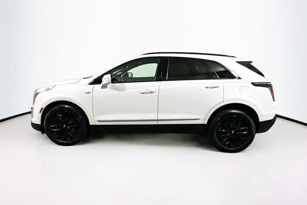 2023 Cadillac XT5 Sport photo 1