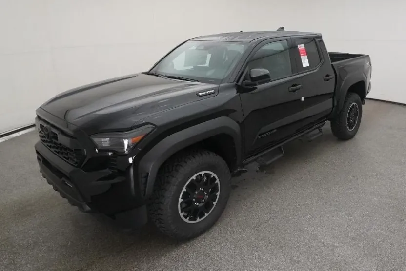 2025 Toyota Tacoma TRD Off-Road photo 1