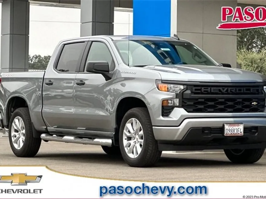 2025 Chevrolet Silverado 1500 Custom photo 1