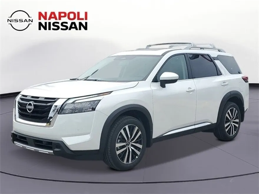 2025 Nissan Pathfinder Platinum photo 1