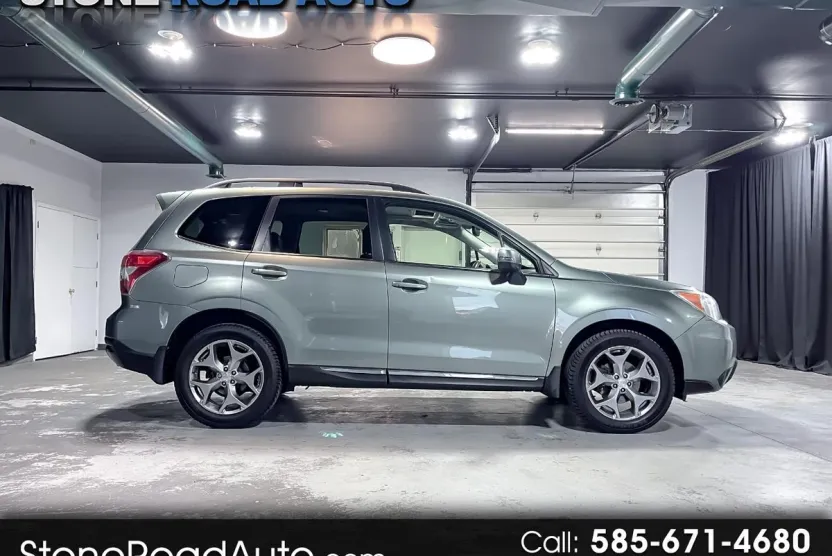 2015 Subaru Forester 2.5i Touring photo 1