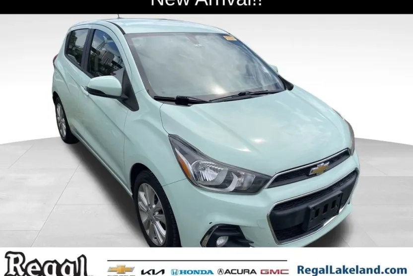 2017 Chevrolet Spark 1LT LT photo 1