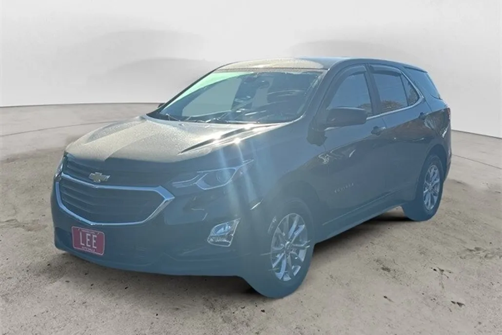 2021 Chevrolet Equinox LT photo 1