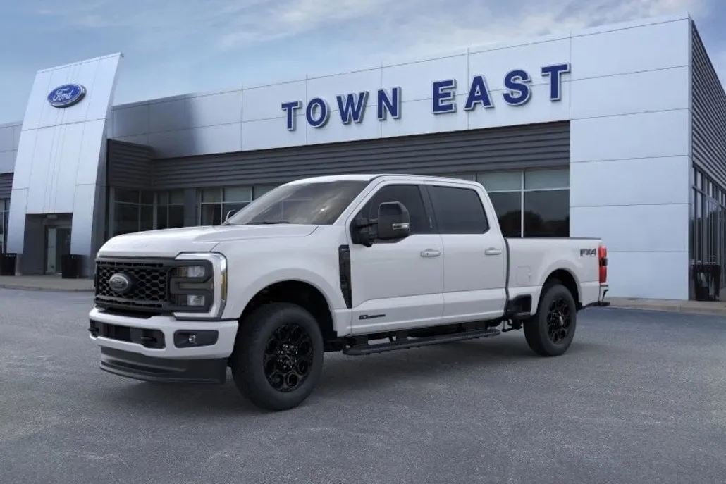 2025 Ford F-250 Lariat photo 1
