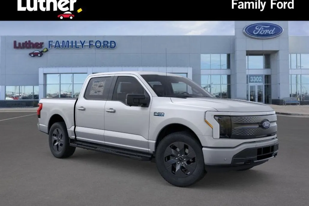 2025 Ford F-150 Lightning photo 1