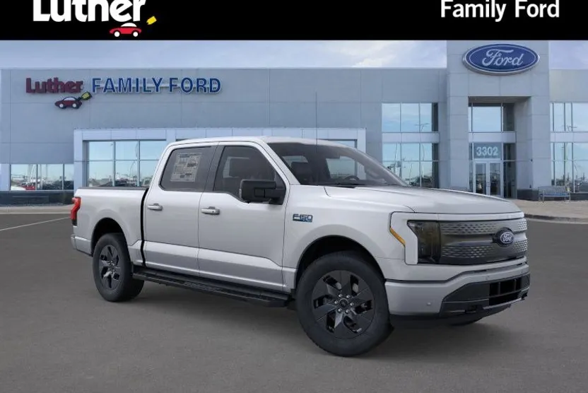 2025 Ford F-150 Lightning photo 1