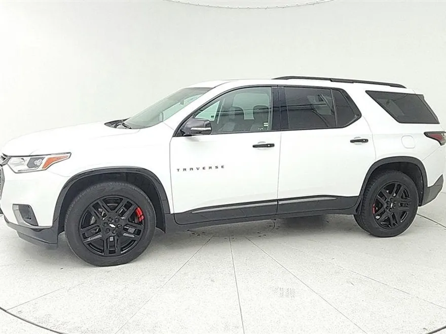 2020 Chevrolet Traverse Premier photo 1