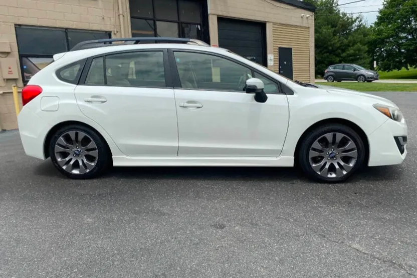 2015 Subaru Impreza Sport photo 1