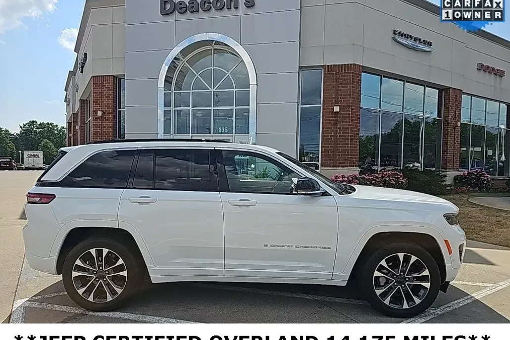 2024 Jeep Grand Cherokee Overland photo 1