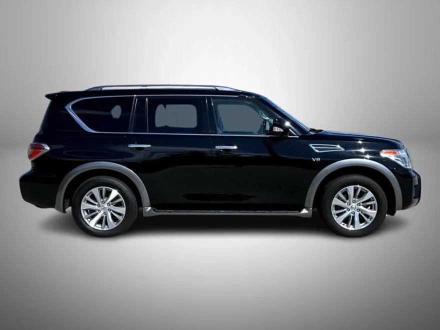 2019 Nissan Armada SV photo 1