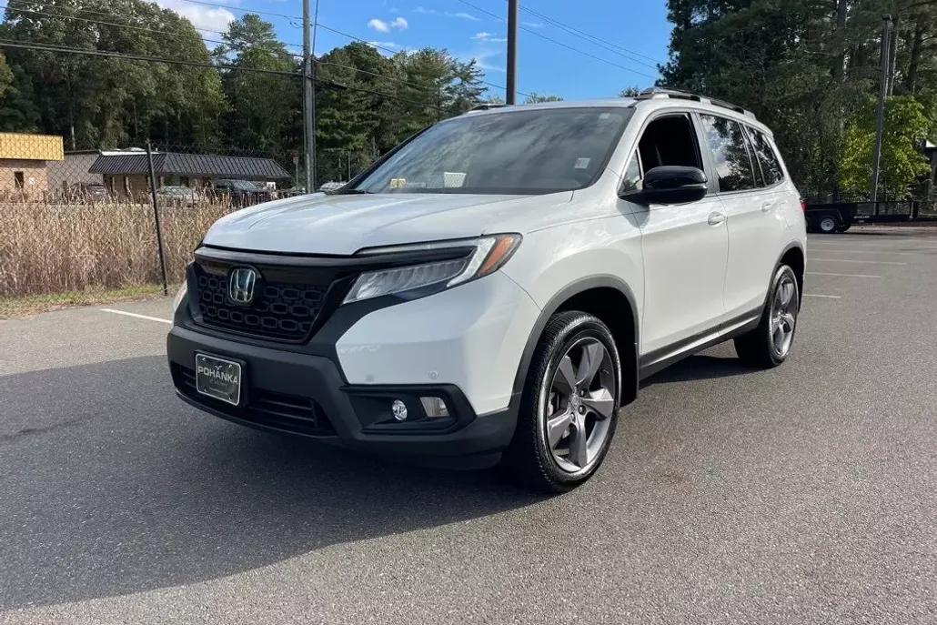 2021 Honda Passport Touring photo 1