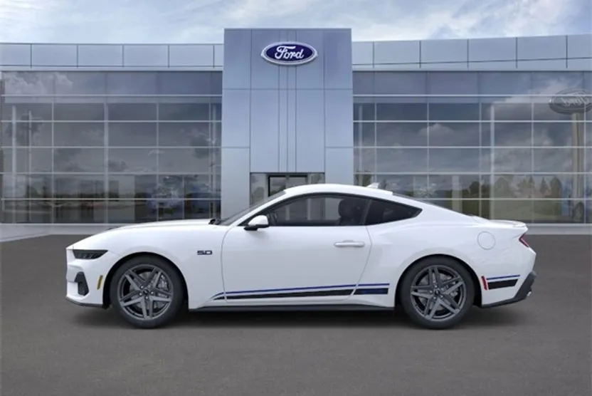 2025 Ford Mustang GT Premium photo 1