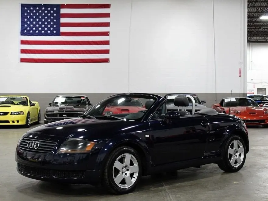 2002 Audi TT Roadster photo 1