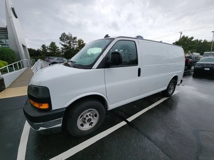 2023 Gmc Savana 2500 Cargo photo 1