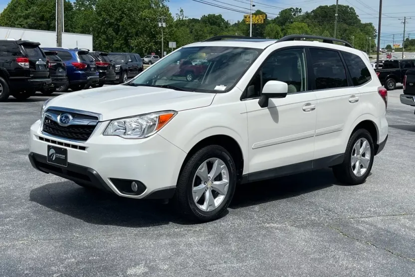 2016 Subaru Forester 2.5i Limited photo 1