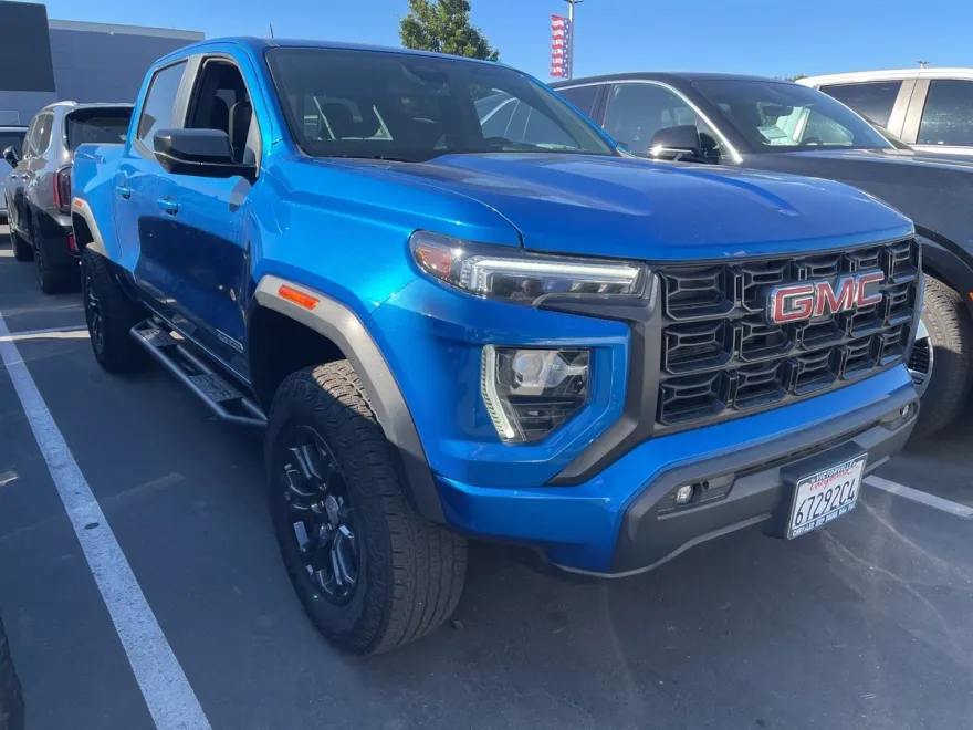 2023 Gmc Canyon Elevation photo 1