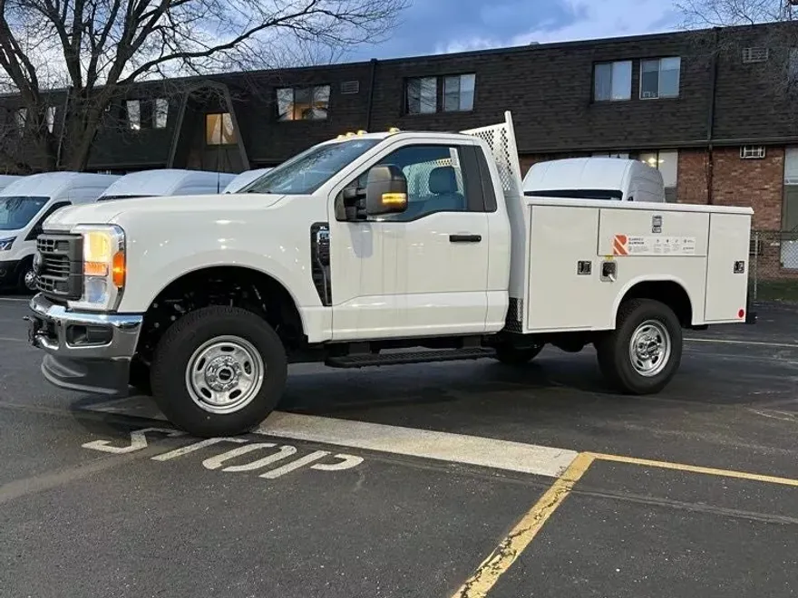 2023 Ford F-250 photo 1