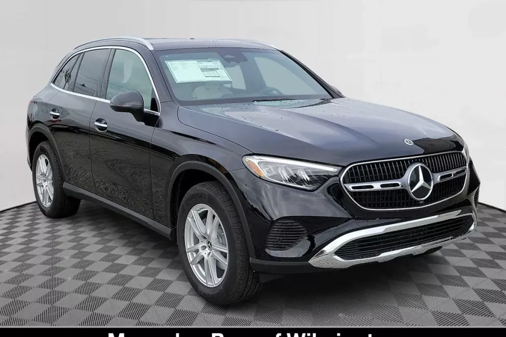 2025 Mercedes Benz GLC 300 4MATIC photo 1
