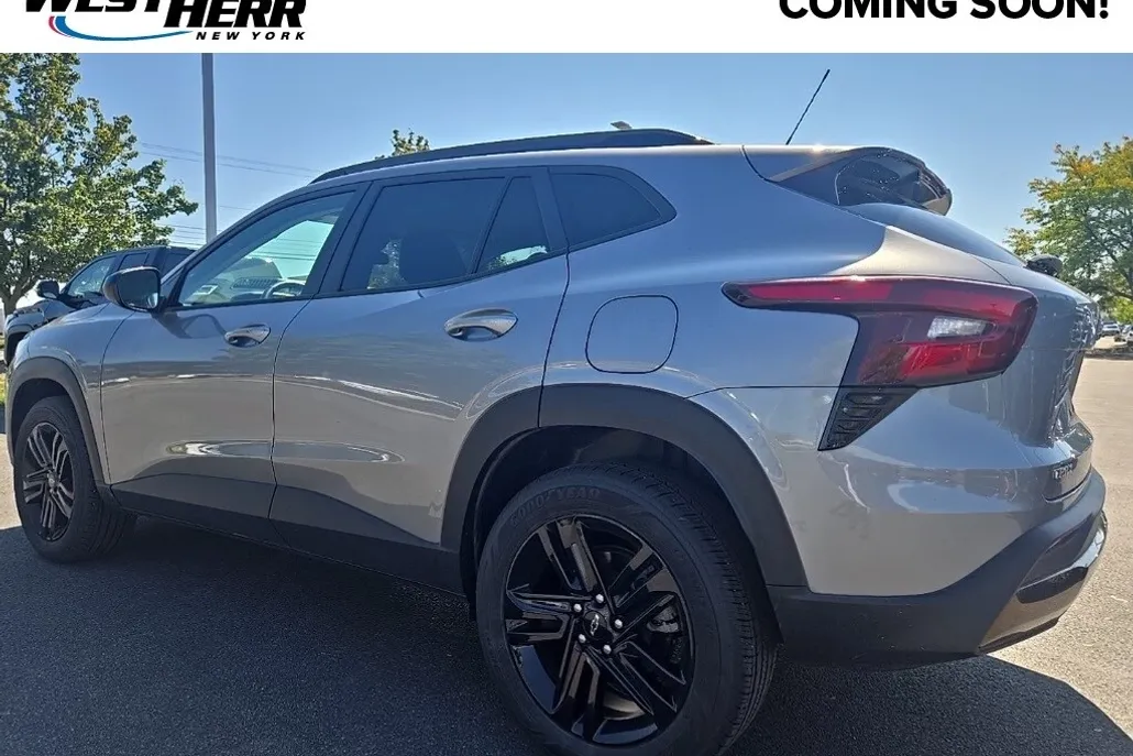 2024 Chevrolet Trax ACTIV photo 1