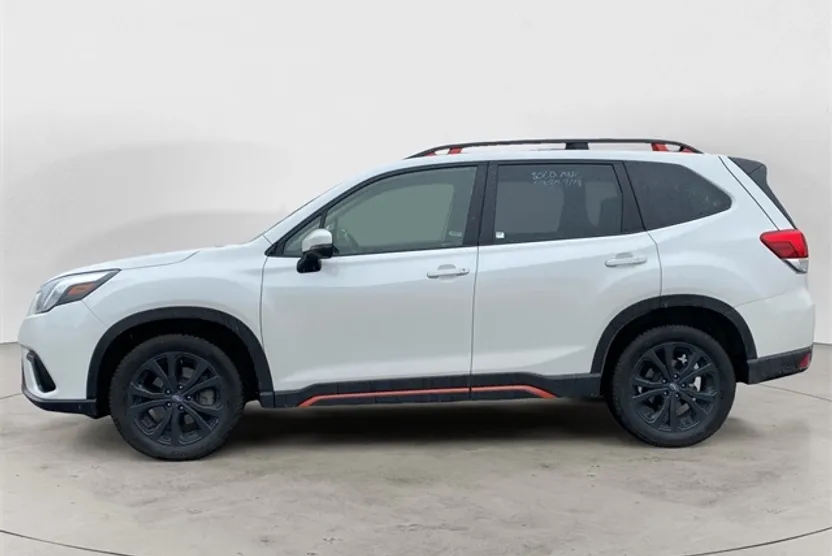 2024 Subaru Forester Sport photo 1